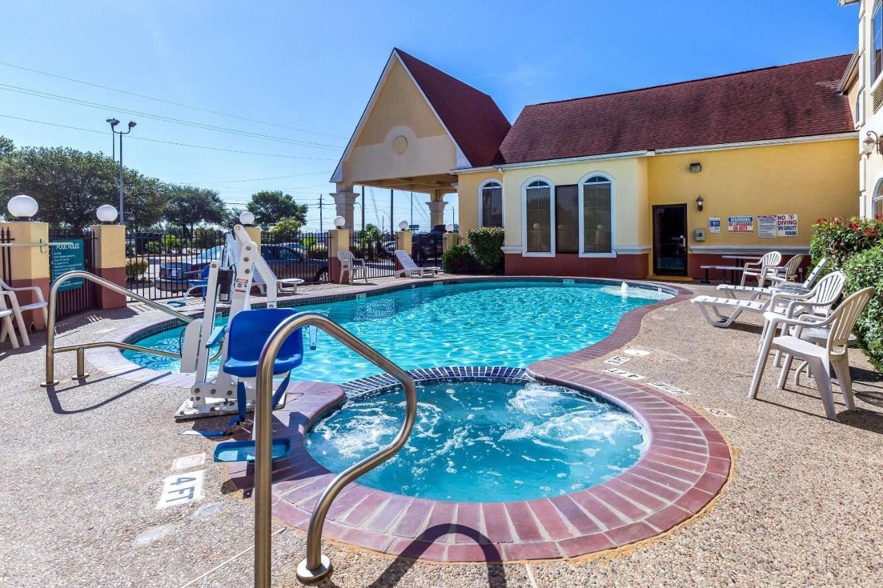 Quality Suites North Houston - Spring Exterior foto